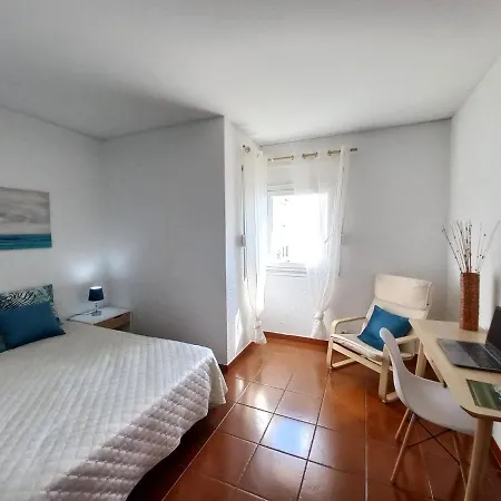 Surf House Apartment Carcavelos (Lisbon)